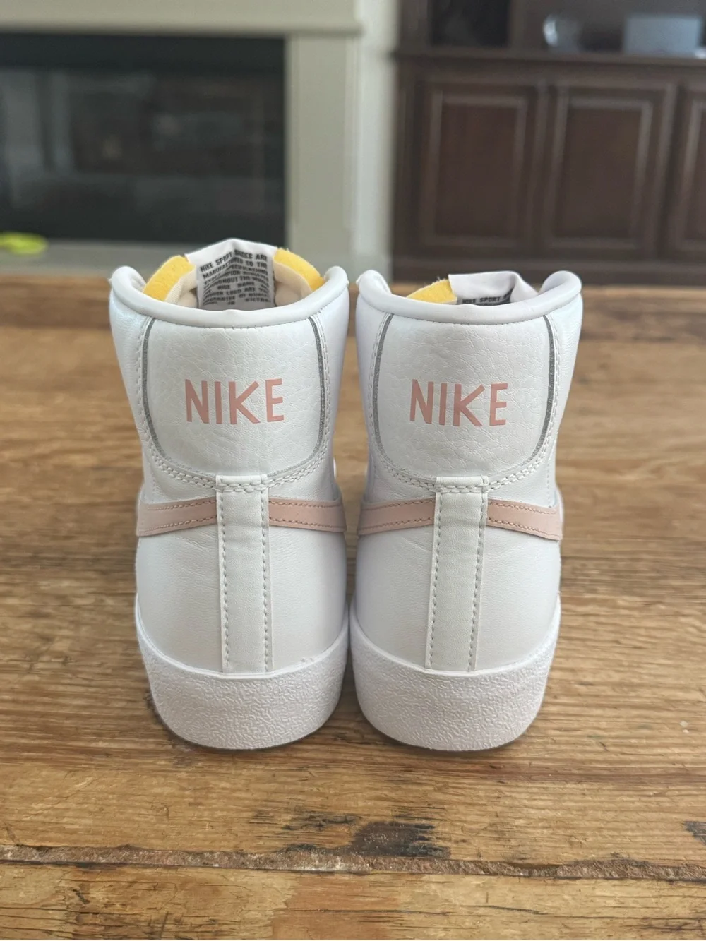 NWT Nike Blazer Mid ’77 Vintage White Pink Oxford Women’s Size 8